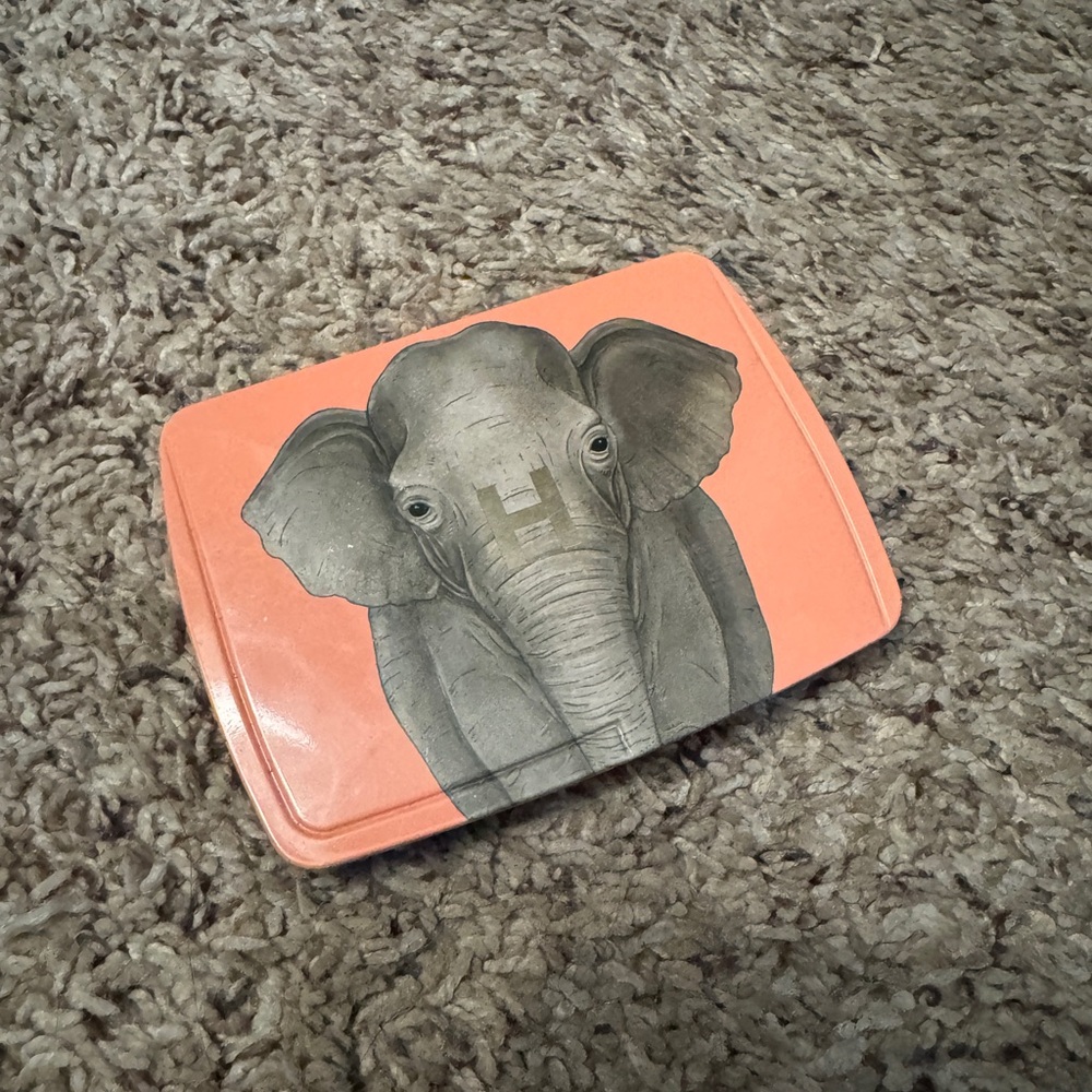 Hourglass Ambient Lighting Elephant Palette